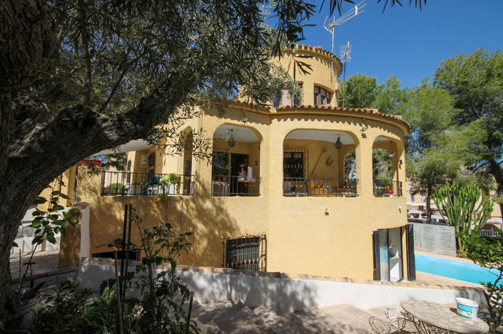 Image No.3-5 Bed Villa for sale