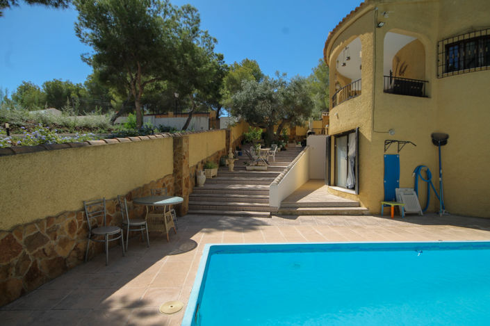 Image No.37-5 Bed Villa for sale