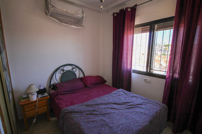 Image No.13-2 Bed House for sale