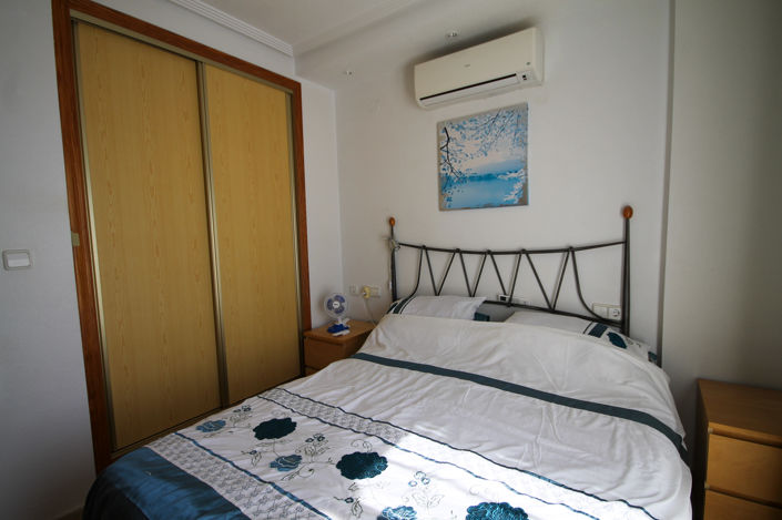 Image No.15-2 Bed House for sale