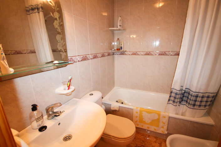 Image No.12-2 Bed Apartment for sale