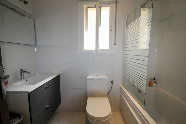 Image No.13-2 Bed Villa for sale