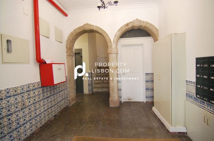 Image No.17-4 Bed Apartment for sale