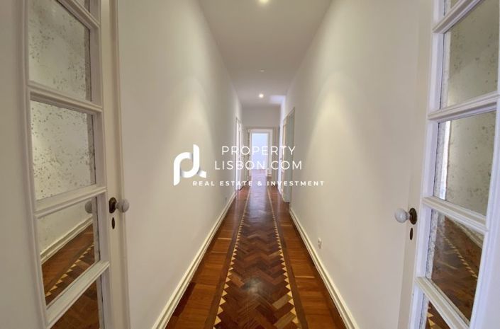 Image No.20-4 Bed Apartment for sale