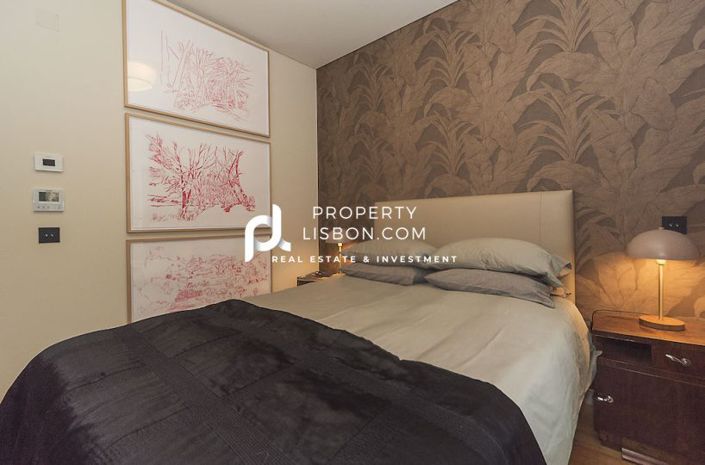 Image No.2-4 Bed House for sale