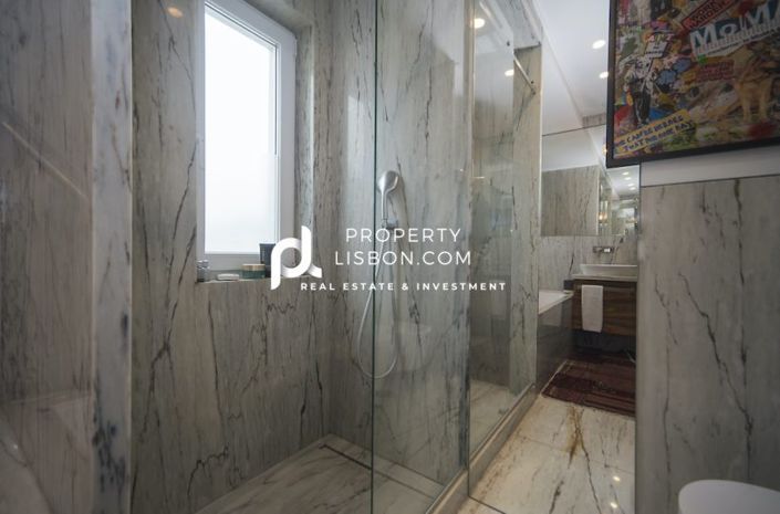 Image No.6-4 Bed House for sale