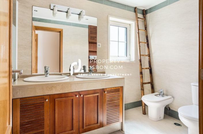 Image No.16-4 Bed Villa for sale