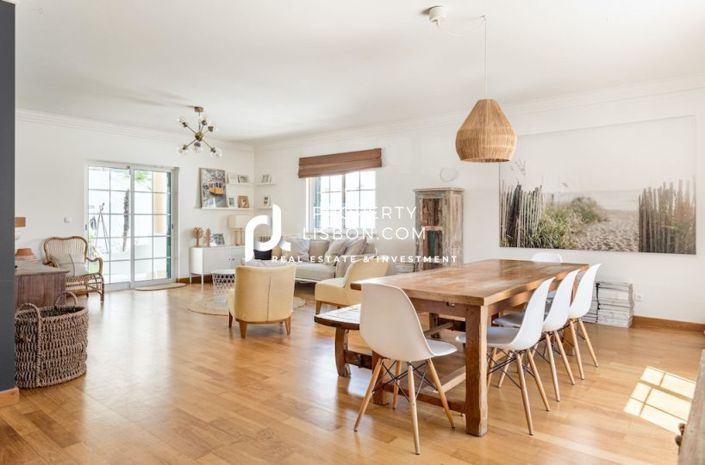 Image No.2-4 Bed Villa for sale