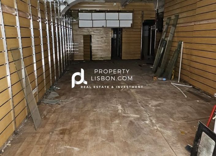 Image No.4-4 Bed Property for sale