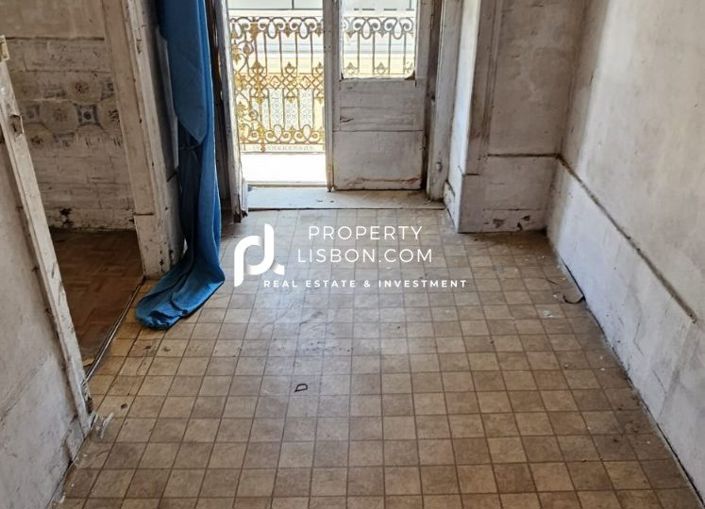 Image No.6-4 Bed Property for sale