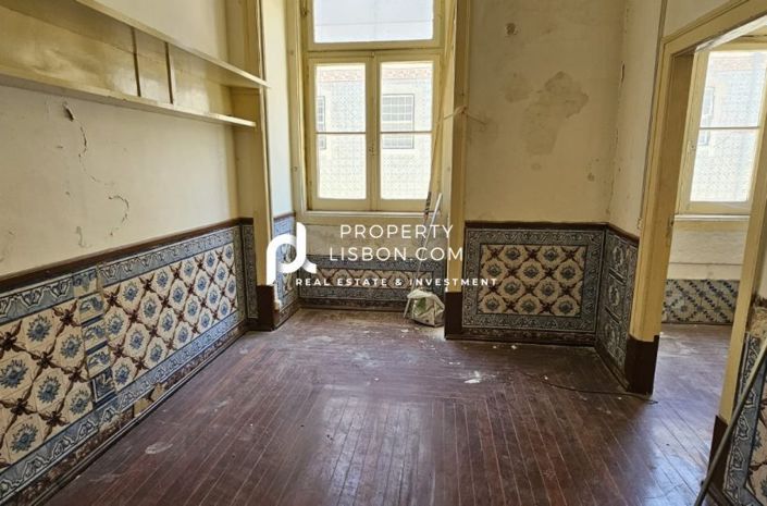 Image No.11-4 Bed Property for sale