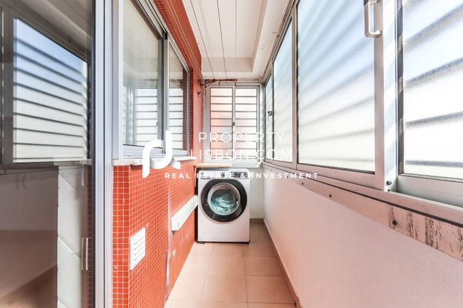 Image No.3-3 Bed Apartment for sale