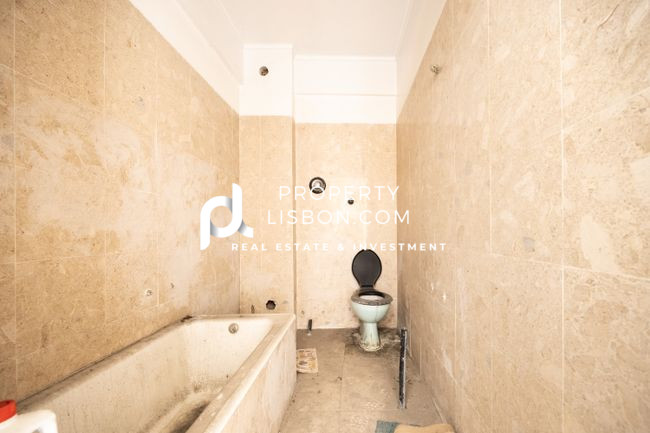 Image No.12-2 Bed Apartment for sale