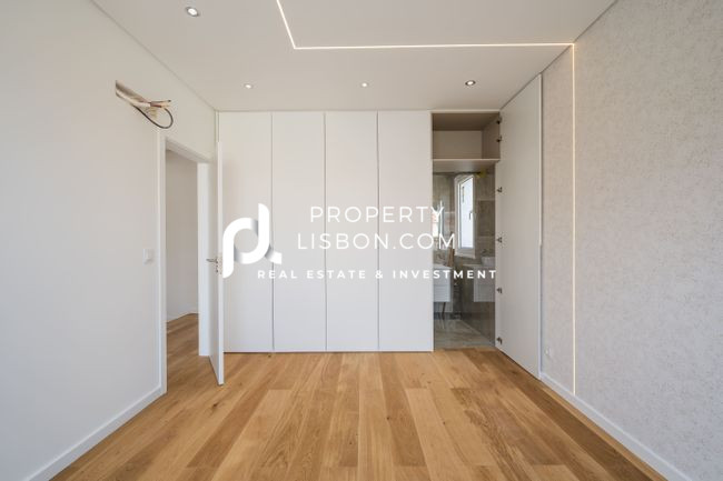 Image No.13-3 Bed Apartment for sale