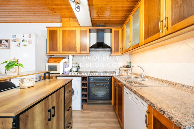 Image No.6-2 Bed House for sale