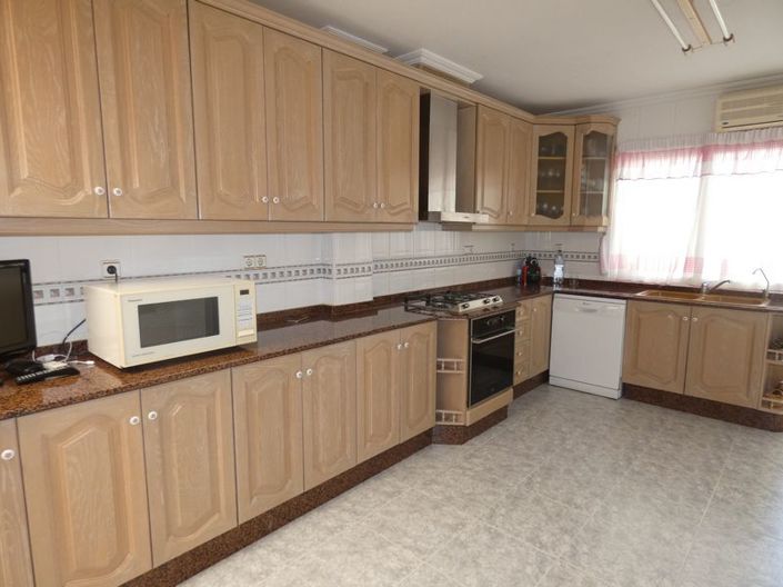 Image No.14-4 Bed Villa for sale