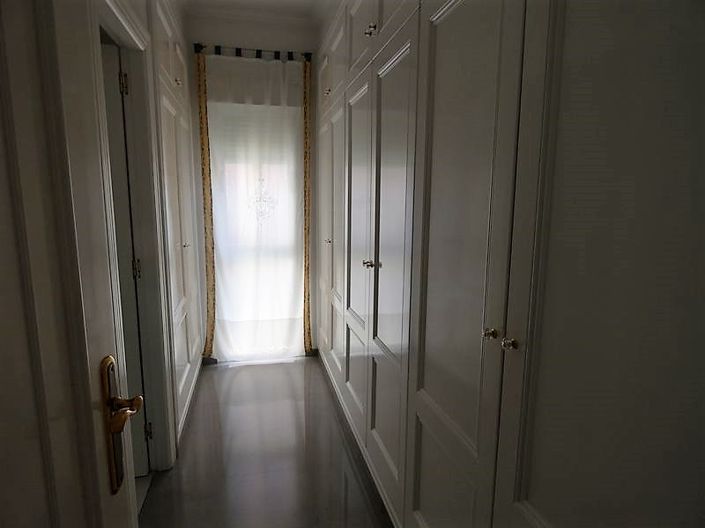 Image No.32-4 Bed Villa for sale