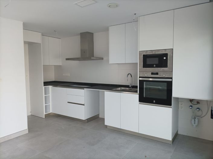 Image No.3-4 Bed Villa for sale