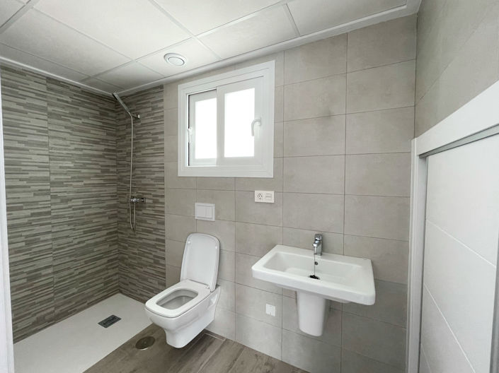 Image No.8-4 Bed Villa for sale