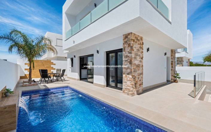 Image No.1-3 Bed Villa for sale