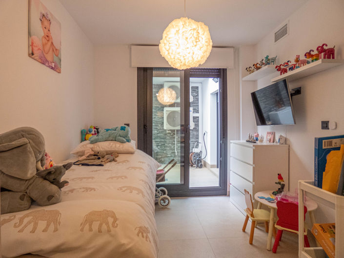 Image No.18-3 Bed Property for sale