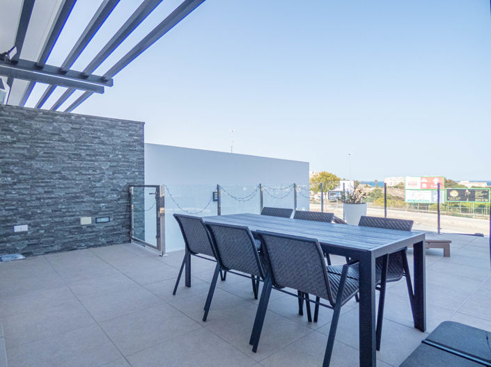 Image No.29-3 Bed Property for sale