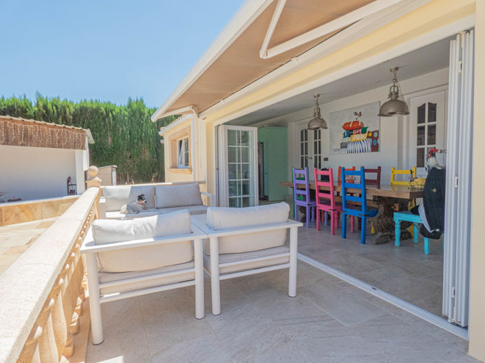 Image No.2-6 Bed Villa for sale