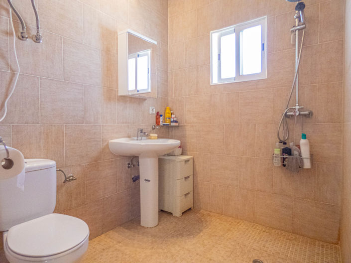 Image No.37-6 Bed Villa for sale