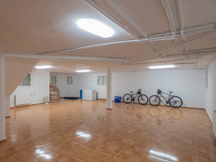 Image No.39-6 Bed Villa for sale