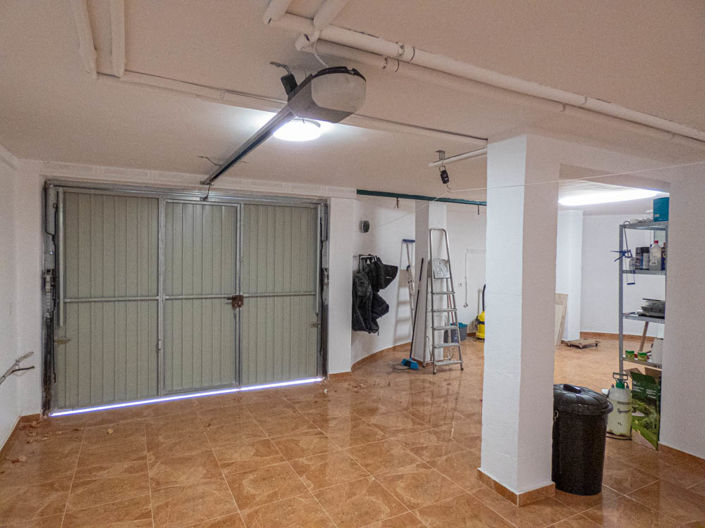 Image No.42-6 Bed Villa for sale