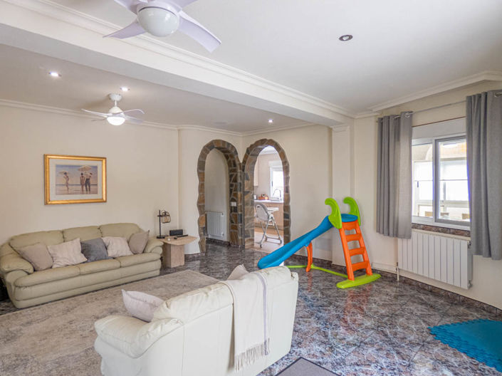 Image No.7-6 Bed Villa for sale