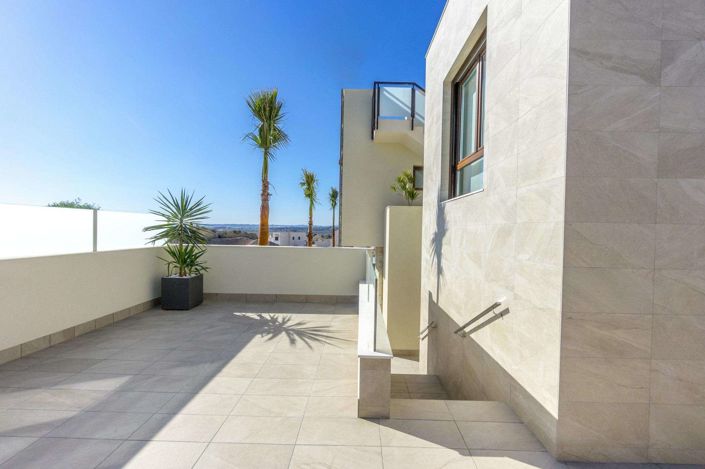 Image No.26-3 Bed Villa for sale