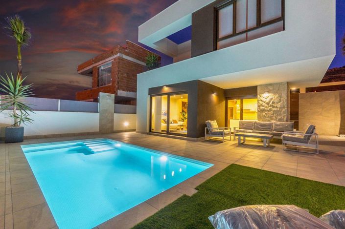 Image No.31-3 Bed Villa for sale