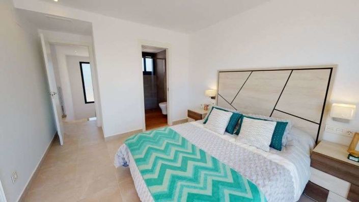 Image No.10-3 Bed Villa for sale