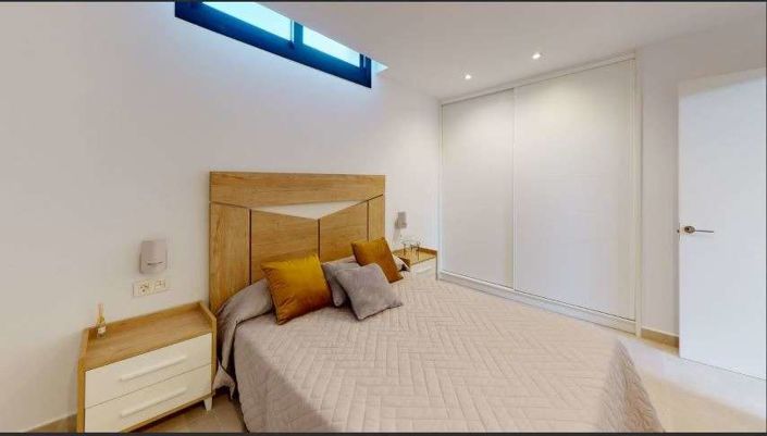 Image No.19-3 Bed Villa for sale