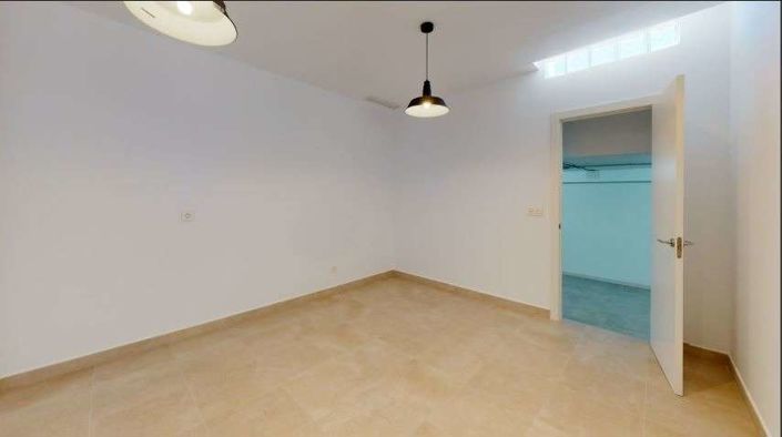 Image No.22-3 Bed Villa for sale