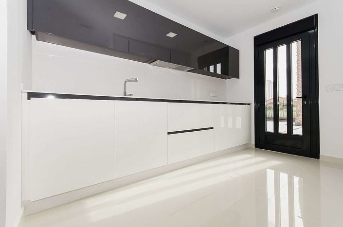 Image No.8-4 Bed Villa for sale