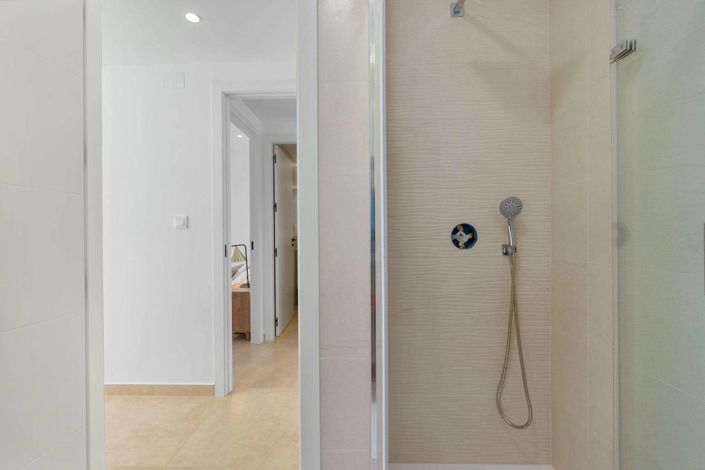 Image No.27-3 Bed Bungalow for sale