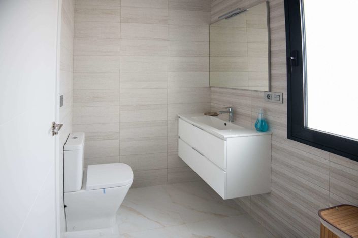 Image No.18-3 Bed Villa for sale