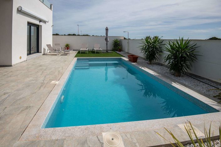 Image No.4-3 Bed Villa for sale