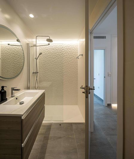 Image No.17-2 Bed Bungalow for sale