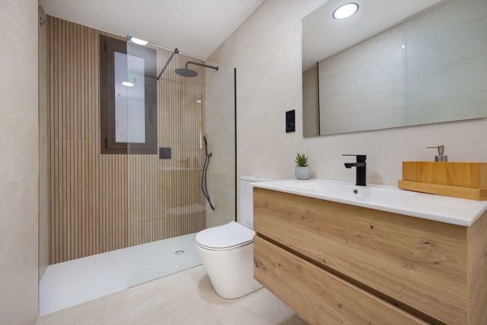 Image No.21-3 Bed Apartment for sale