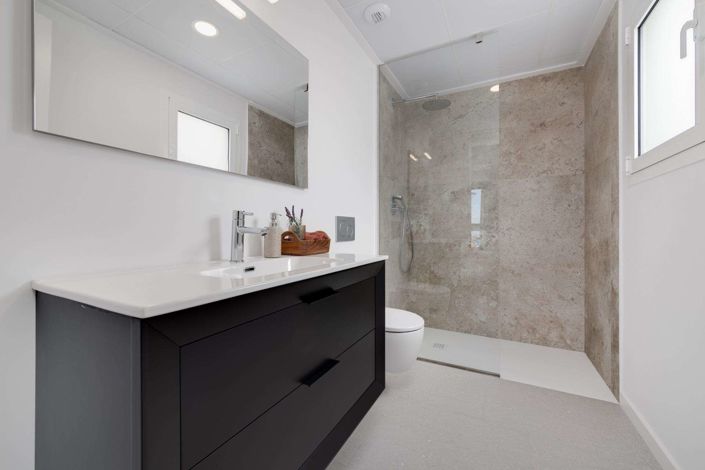 Image No.10-3 Bed Villa for sale