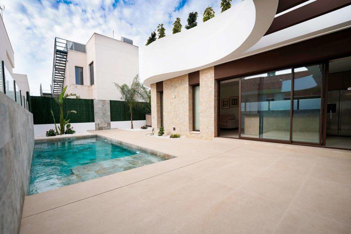 Image No.5-3 Bed Semi-Detached for sale