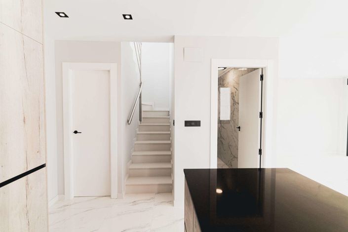 Image No.10-4 Bed Villa for sale