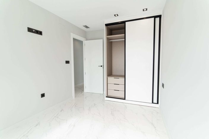 Image No.26-4 Bed Villa for sale