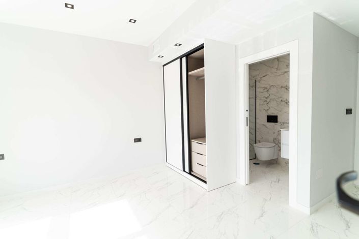 Image No.28-4 Bed Villa for sale