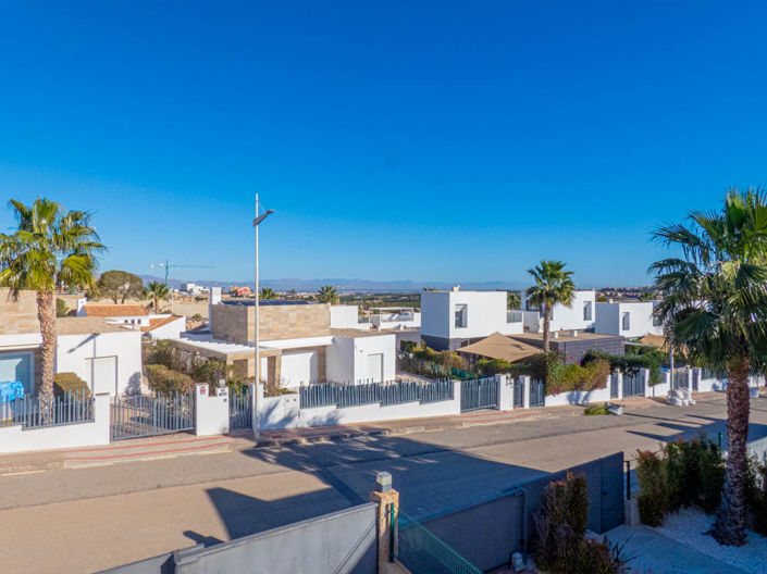 Image No.25-3 Bed Villa for sale