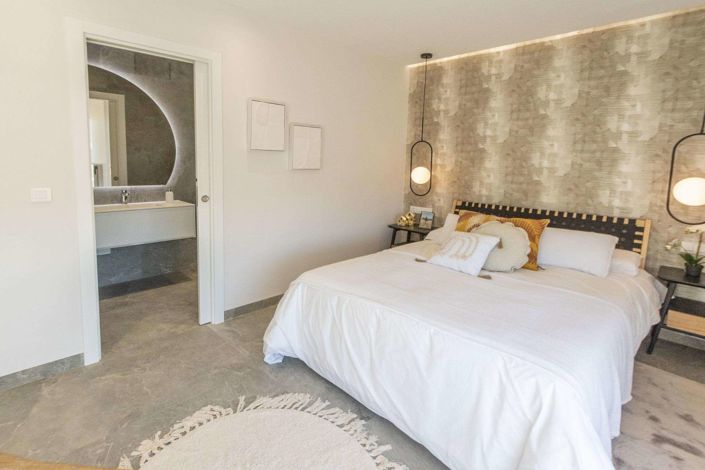 Image No.28-3 Bed Villa for sale