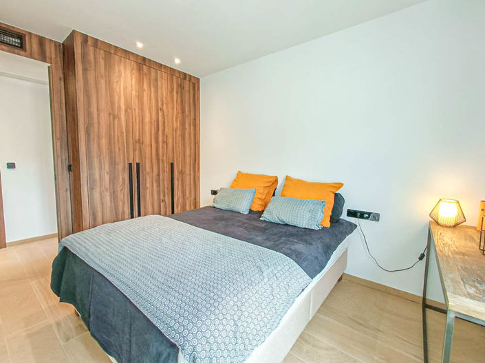 Image No.13-3 Bed Apartment for sale